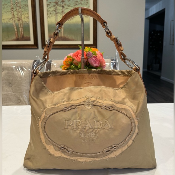 Authentic Prada shoulder bag - Picture 2 of 14